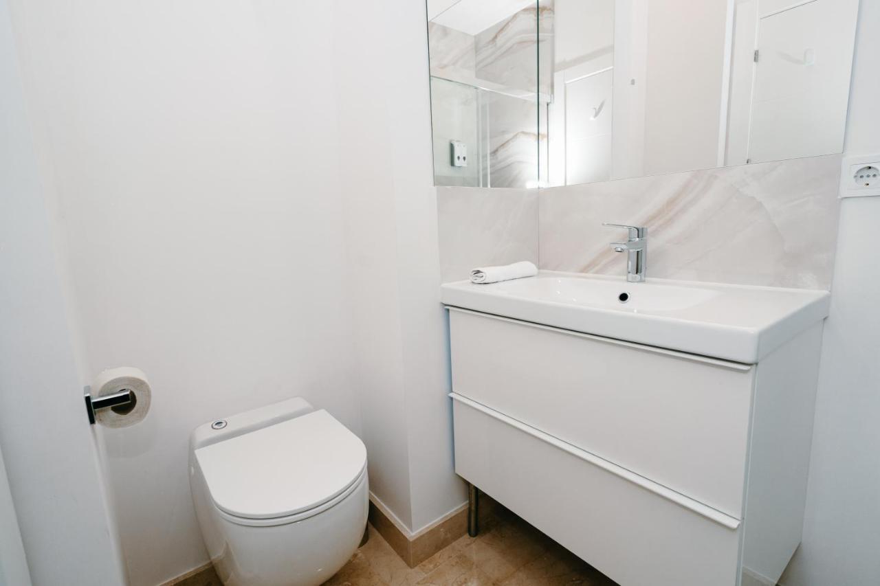 New Picasso Plaza - Malaga Apartment Exterior photo